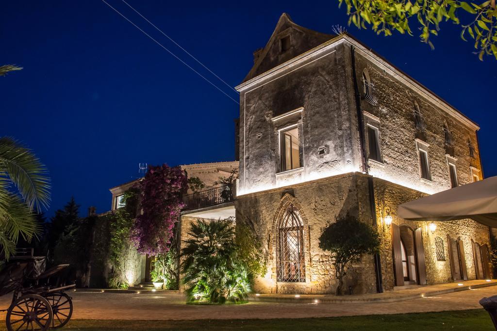 Гостевой дом Le Colline Del Gelso-Masseria Mazzei Россано Экстерьер фото