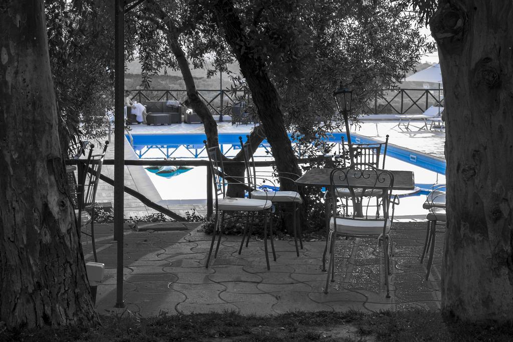 Le Colline Del Gelso-Masseria Mazzei Россано Экстерьер фото